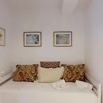 V4 Balaia, Maria Luisa
